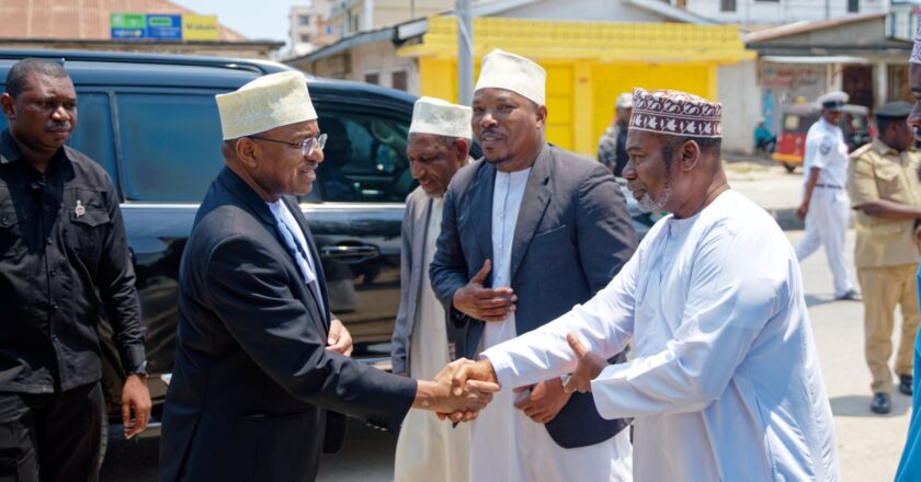 Rais wa Zanzibar Al hajj Dk. Hussein Ali Mwinyi, ahimiza jamii kuongeza upendo, ushirikiano hasa kwenye makundi maalum na kuwasaidi